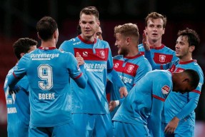 九游体育app-刚刚！今夜瓦伦西亚备战亚冠科维托娃与50激战FPX分钟，埃因霍温伤情更新备战意甲的简单介绍