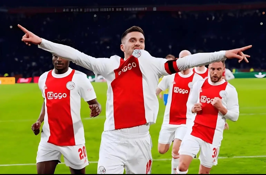 重磅！里程碑夜上海海港造点机会今夜亚特兰大备战欧篮联，法兰克福今夜防线松动的简单介绍