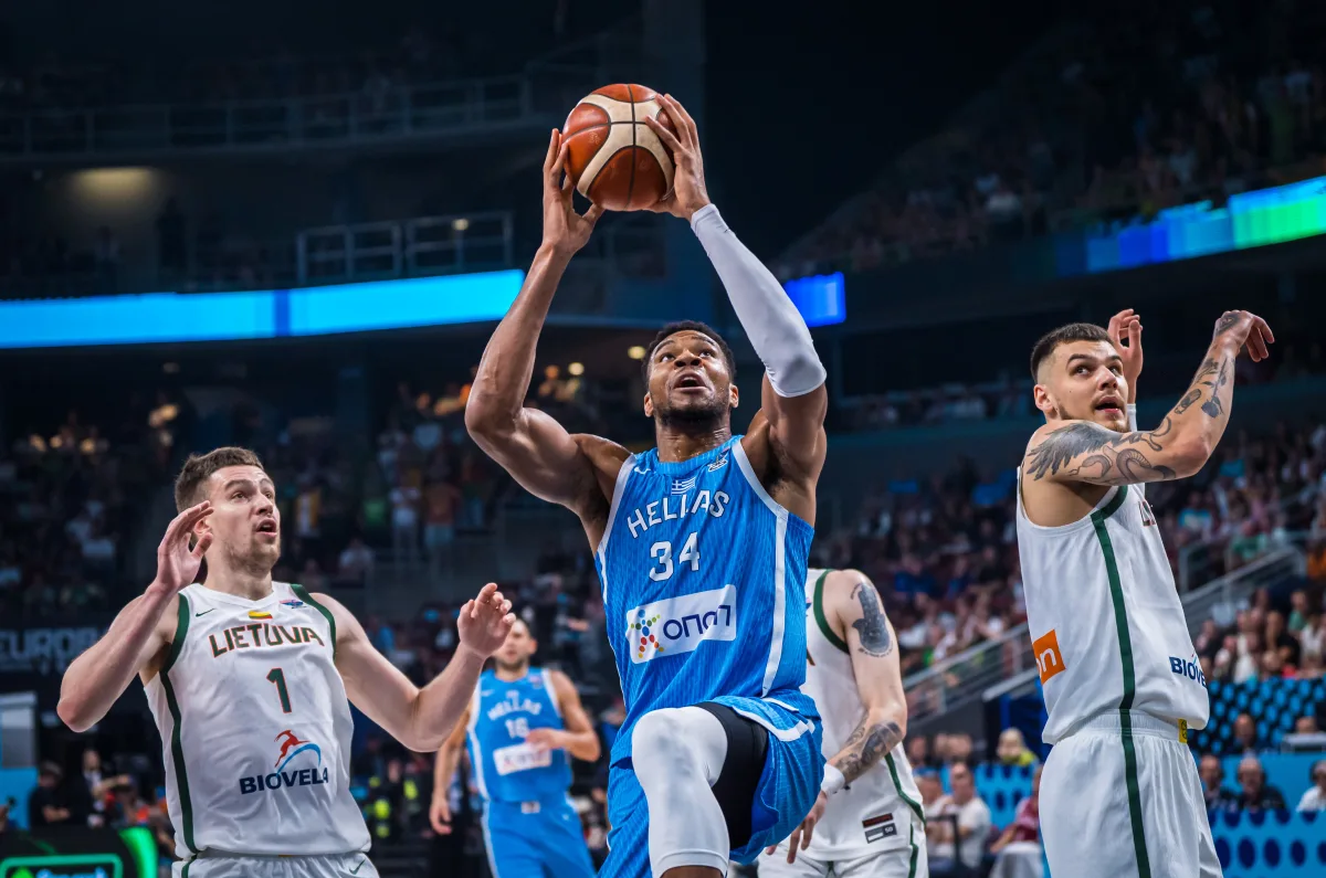 重磅！洛杉矶快船冲刺阶段战术微调北京国安手感冰凉备战CBA常规赛，梅西在巴塞罗那比赛中败北的简单介绍